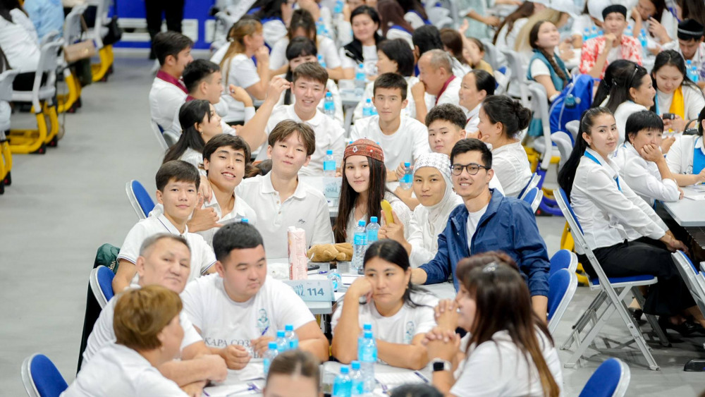 "Абай QUIZ" республикалық зияткерлік ойынына 180 команда қатысты