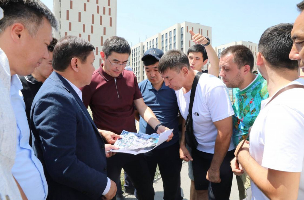 Алматыдағы «Северный» тұрғын үй кешенінде көшеге шығатын жол жоқ