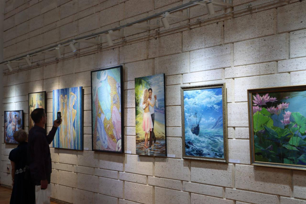 Суретшілер шығармашылығындағы биоцентризм философиясы қандай