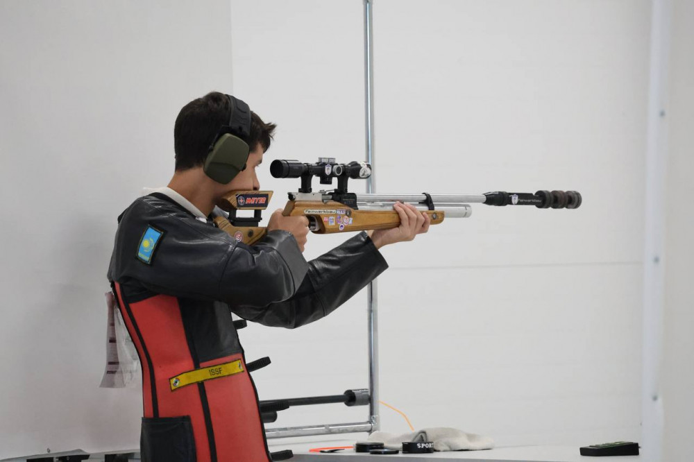 Қазақстан жасөспірімдер командасы Азия чемпионатында жаңа рекорд орнатты