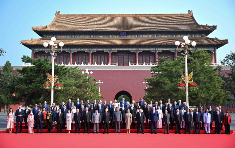 Қасым-Жомарт Тоқаев Қытайдағы әскери парадты тамашалады