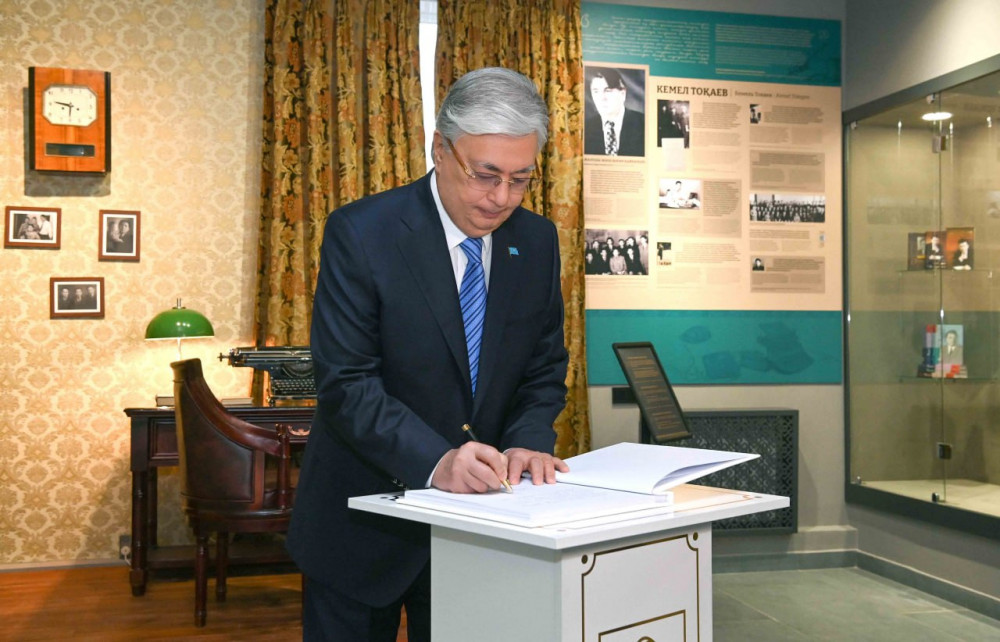 Президент Қаратал тарихи-өлкетану музейін аралап көрді
