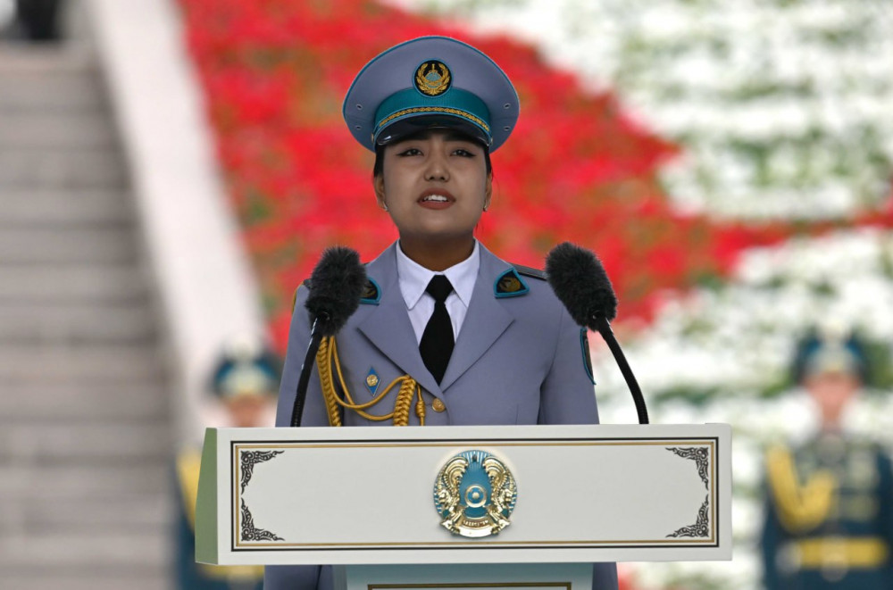 Әскери оқу орындарының 14 түлегі Президенттің қолынан офицерлік шен алды