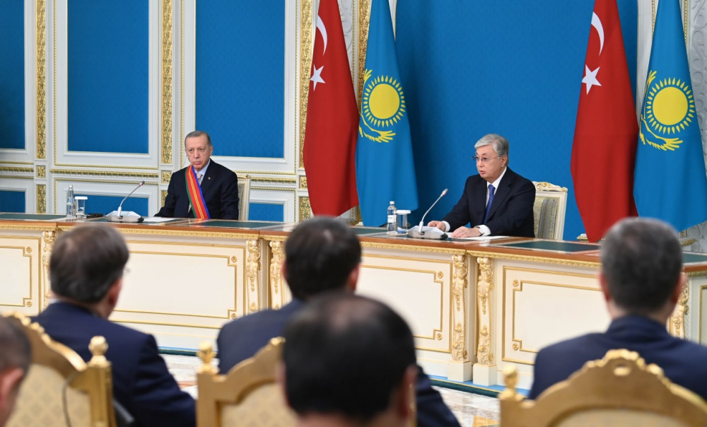 «Ата-баба топырағында». Ердоғанның Астана сапарындағы миссиясы