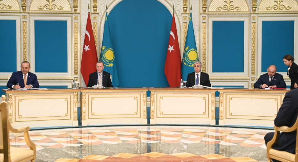 «Ата-баба топырағында». Ердоғанның Астана сапарындағы миссиясы