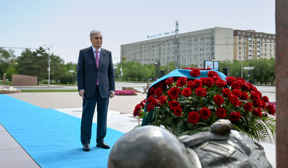 Тоқаев: Әлия Молдағұлова – халқымыздың қайсар қызы