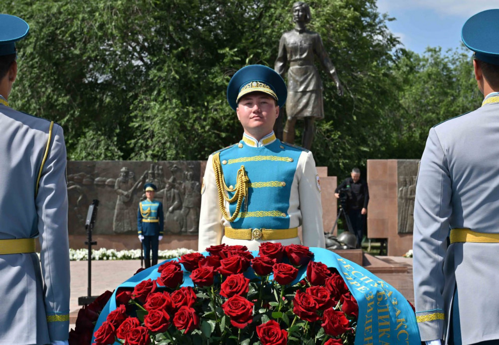 Тоқаев: Әлия Молдағұлова – халқымыздың қайсар қызы