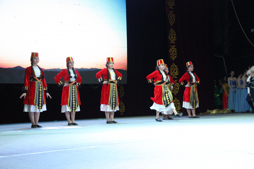 ШҚО-да Қазақстан халықтарының ұлттық билері фестивалі өтті