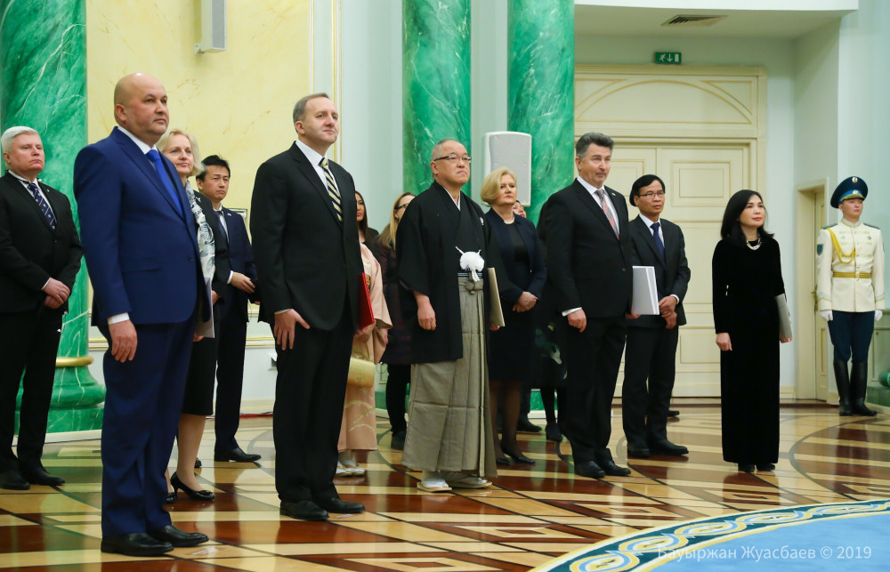Жаңа елшілер Назарбаевқа сенім грамоталарын тапсырды 