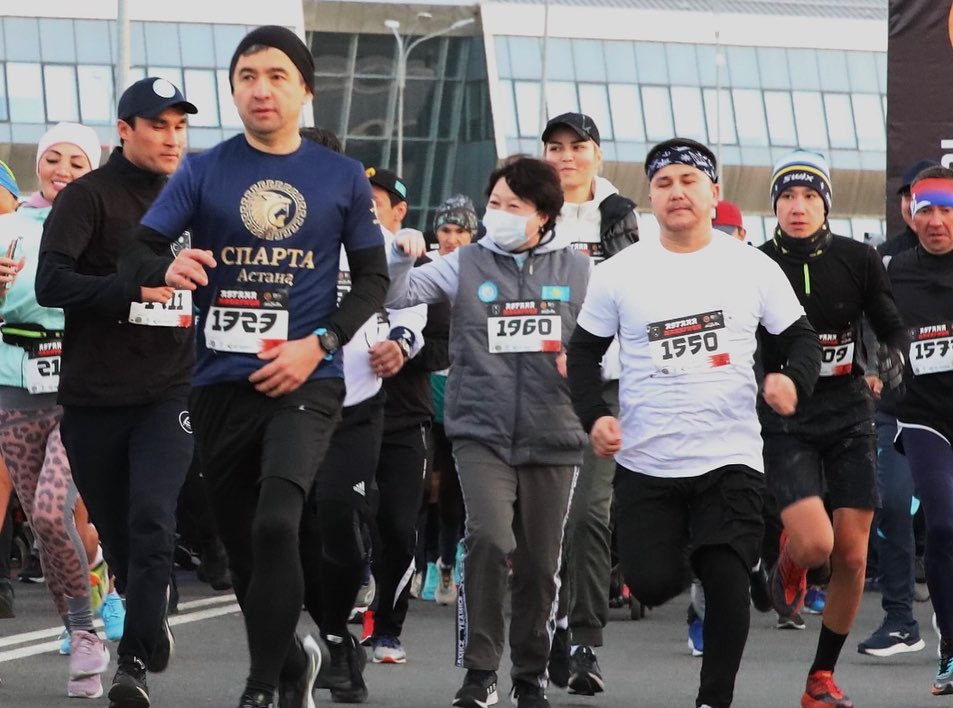 Жексенбінің таңын халықаралық Astana Marathon-ға қатысудан бастадым – министр 