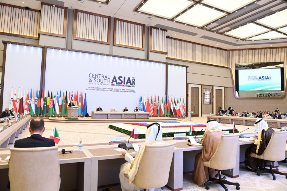 Мирзиёев: Орталық және Оңтүстік Азияны экономикалық дамыған кеңістікке біріктіру керек