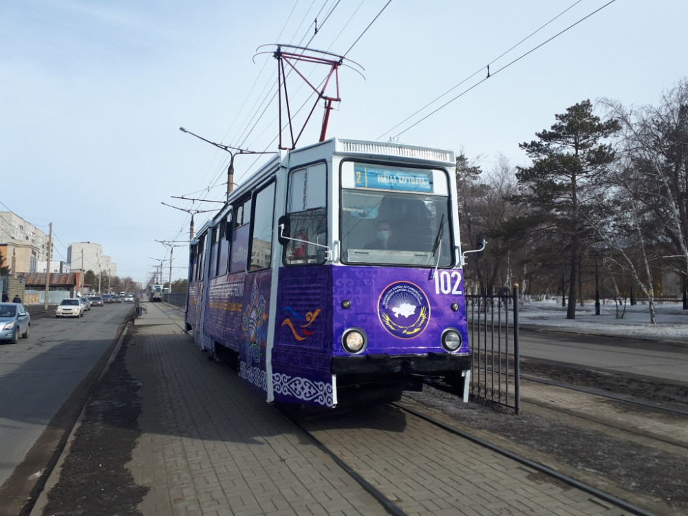 Павлодарда мерекелік трамвай жолға шықты