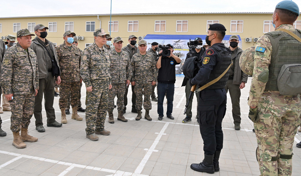 Президент «Отпантау-2021» әскери оқу-жаттығу жиынына барды