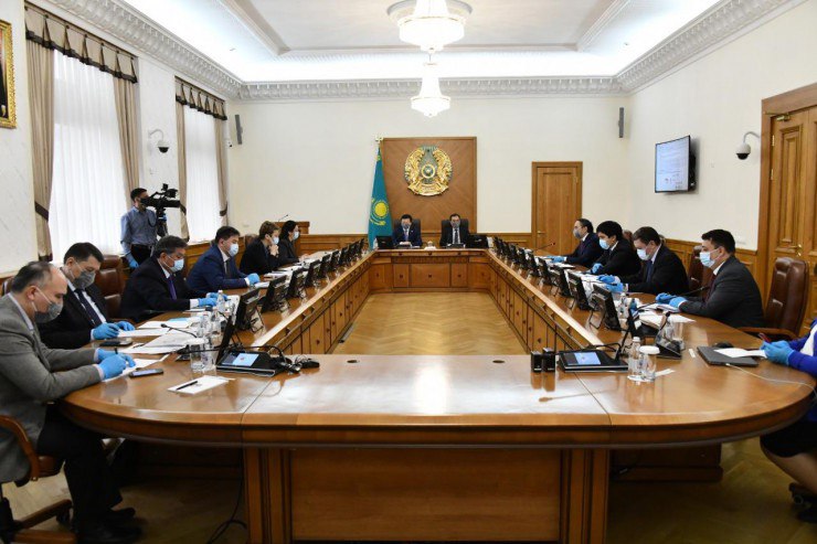 Министр Алматыда КВИ-ге қарсы күресті күшейтуді тапсырды