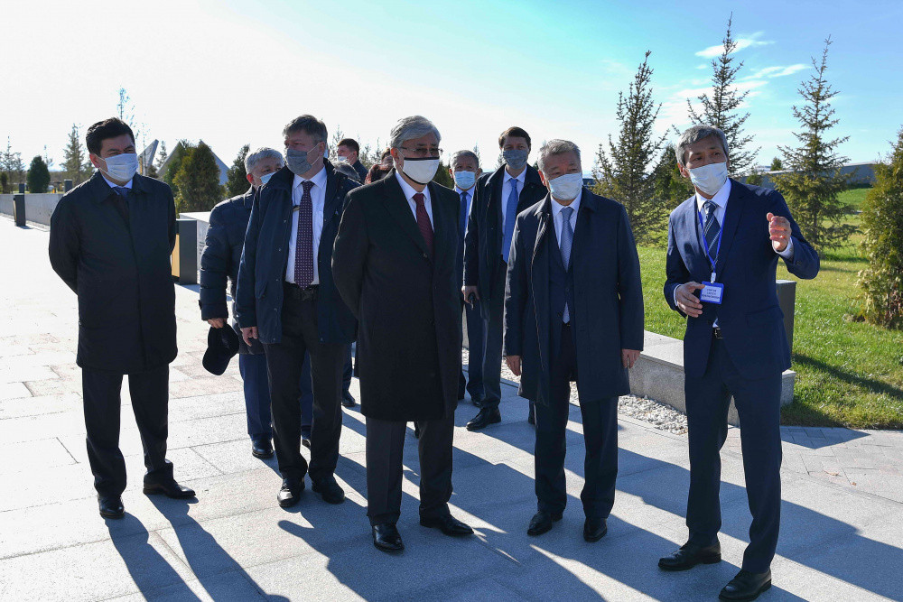 Президент «Абай-Шәкәрім» мемориалдық кешенін аралап көрді